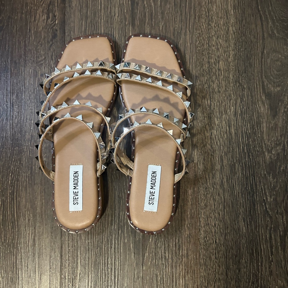 Steve Madden Studded Sandals- 7.5 - Picture 3 of 4